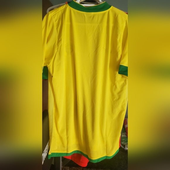 Brazil Soccer Jersey - Picture 2 of 2